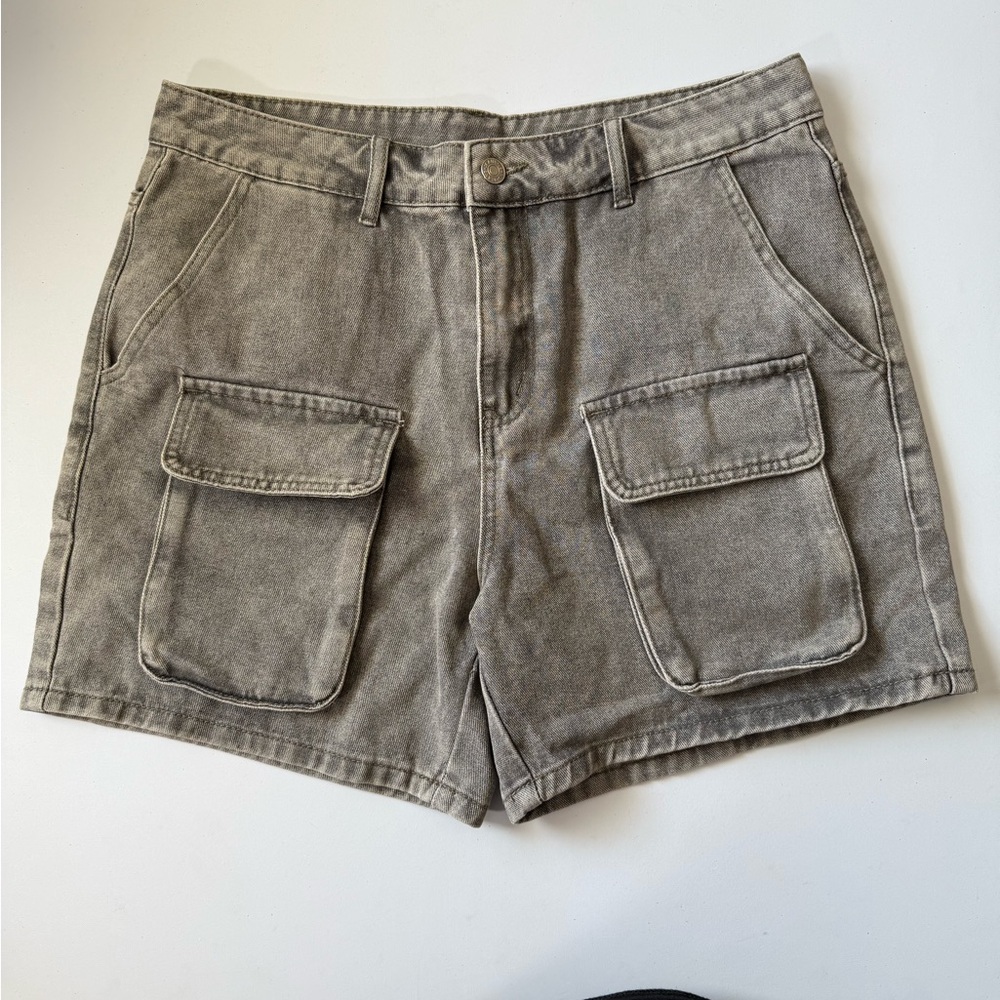 Manfinity Gray Denim men’s Cargo Shorts Size Medium